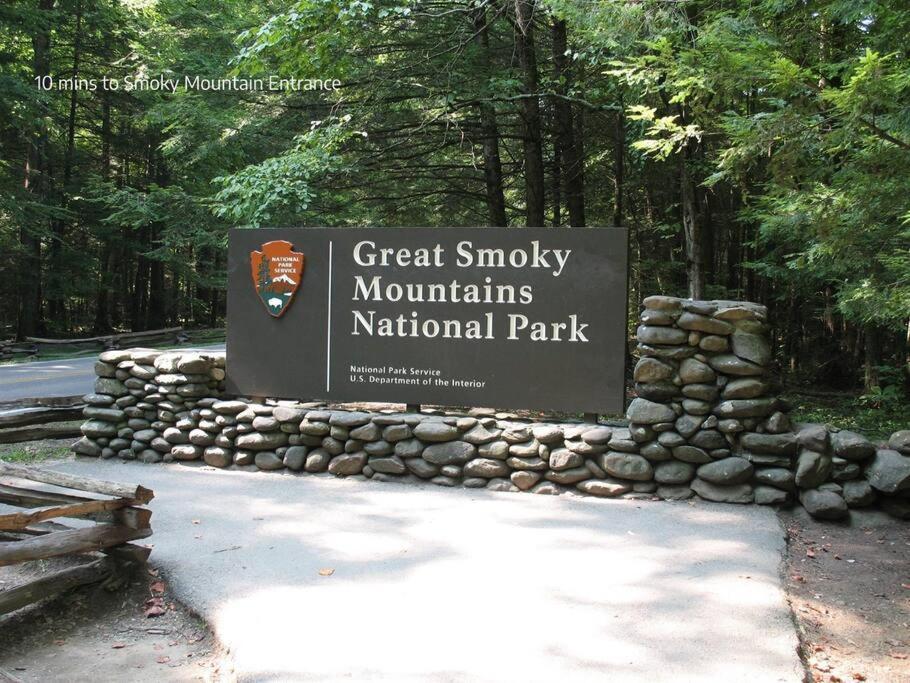 Villa Secluded Mtn View New! 10 Mins To Gatlinburg Or Park Extérieur photo
